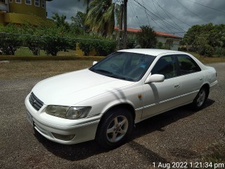 2000 Toyota Camry