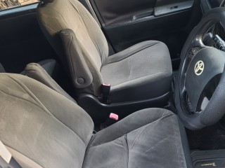 2011 Toyota Voxy for sale in Kingston / St. Andrew, Jamaica