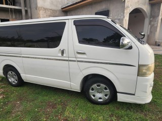 2010 Toyota Hiace GL