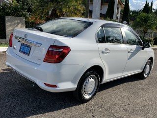 2017 Toyota Corolla axio