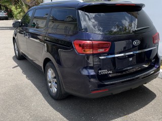 2020 Kia Carnival