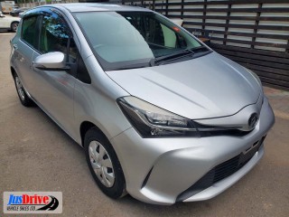 2016 Toyota VITZ