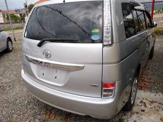 2013 Toyota Isis for sale in Kingston / St. Andrew, Jamaica