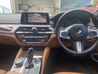 2018 BMW 530