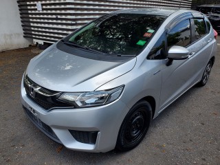 2015 Honda FIT 
$1,590,000