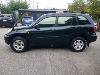 2001 Toyota Rav4
$900,000
