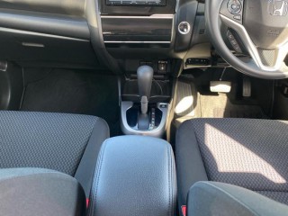 2018 Honda Fit
$2,250,000