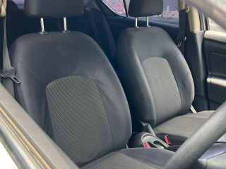 2014 Nissan Latio
$880,000