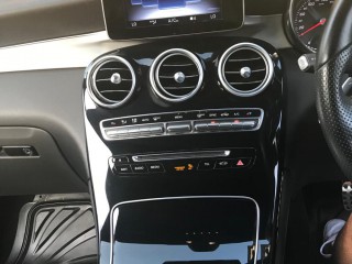 2017 Mercedes Benz GLC 200 AMG STYLE PACKAGE    Dealer Warranty for sale in Kingston / St. Andrew, Jamaica