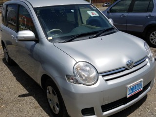 2013 Toyota Sienta for sale in Kingston / St. Andrew, Jamaica