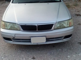 2000 Nissan Bluebird for sale in Kingston / St. Andrew, Jamaica