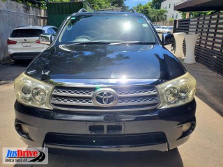 2011 Toyota FORTUNER