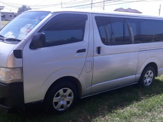 2011 Toyota Hiace