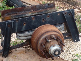 2010 Volvo Mack Truck Drop Axle