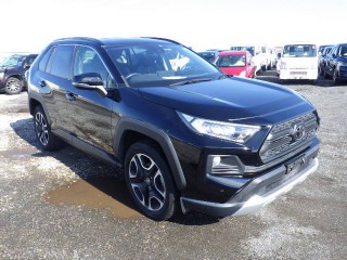 2021 Toyota RAV4 
$6,400,000