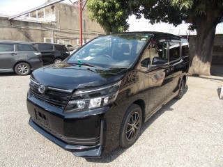2017 Toyota voxy for sale in Kingston / St. Andrew, Jamaica